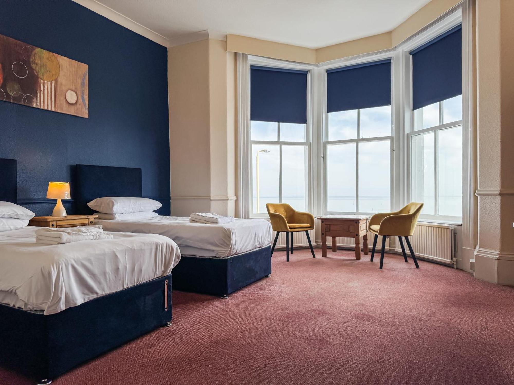 Delmont Hotel スカーバラ エクステリア 写真